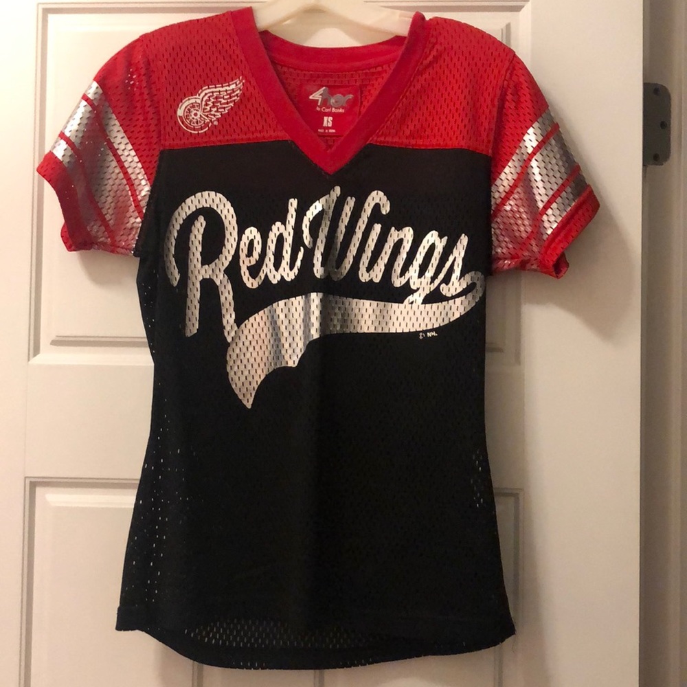 Red wings jersey